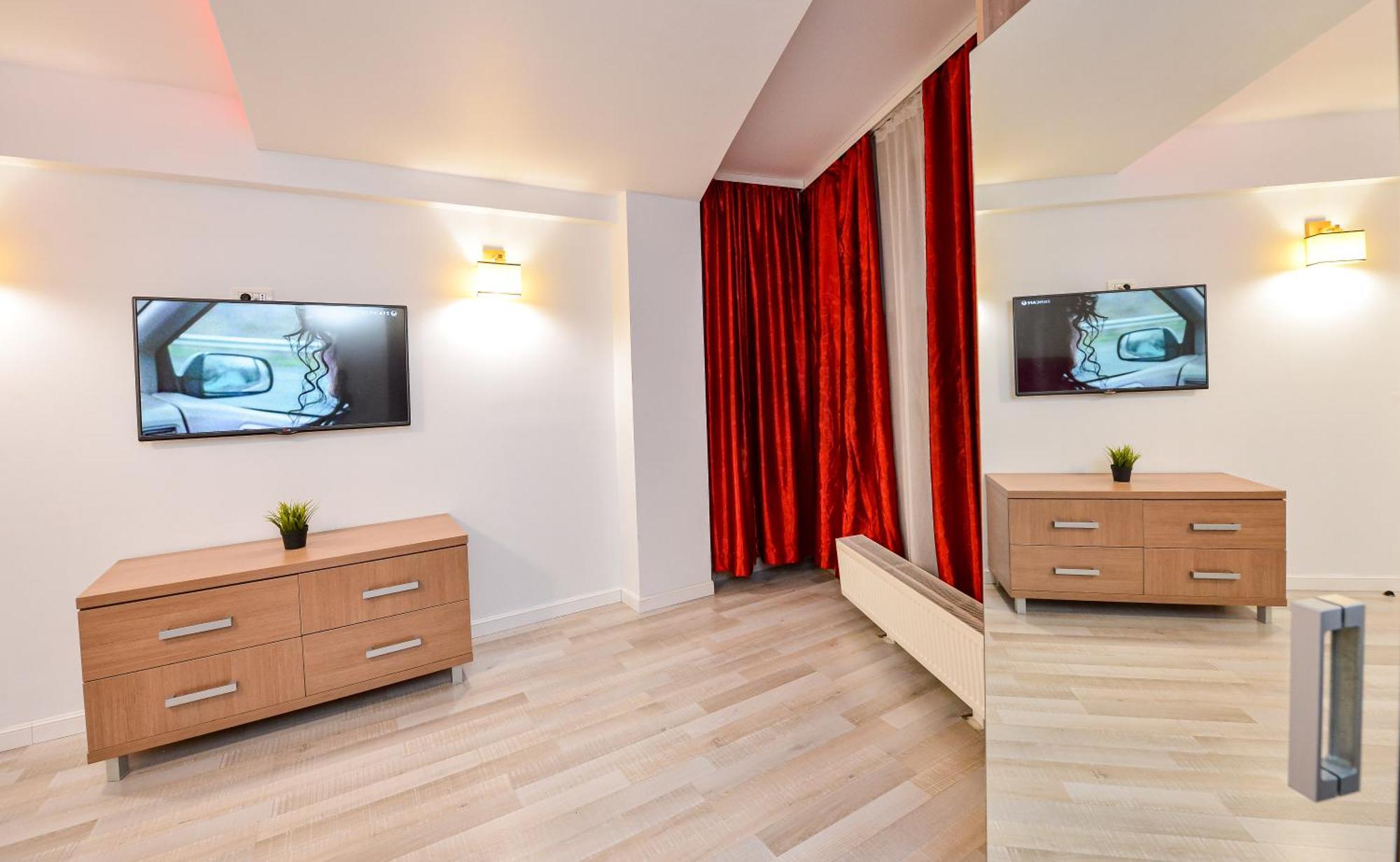 Pierre Cardin Deluxe Apartment With Terrace By Magniflex บูคาเรสต์ ภายนอก รูปภาพ