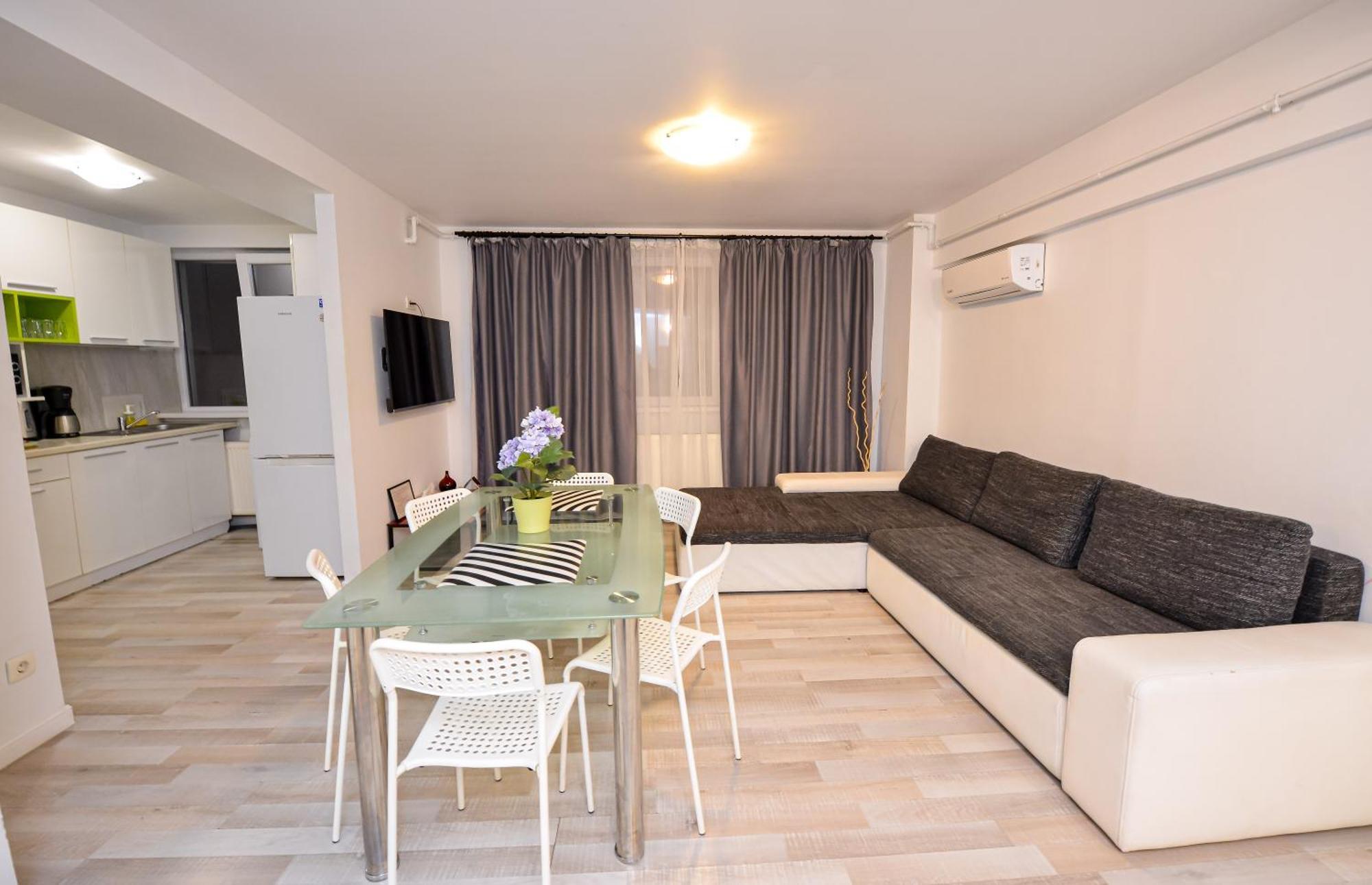 Pierre Cardin Deluxe Apartment With Terrace By Magniflex บูคาเรสต์ ภายนอก รูปภาพ