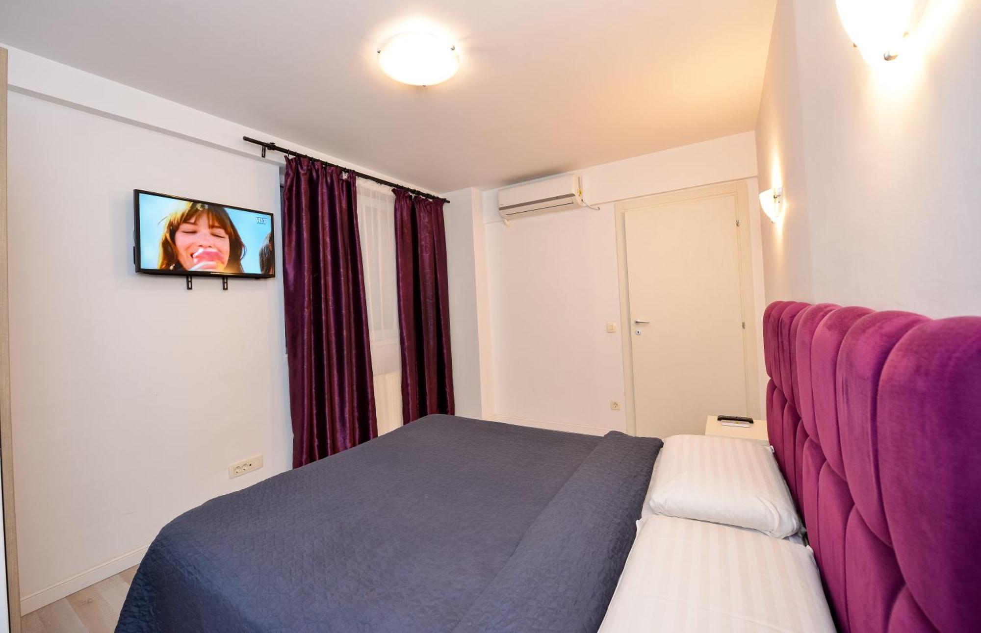 Pierre Cardin Deluxe Apartment With Terrace By Magniflex บูคาเรสต์ ภายนอก รูปภาพ